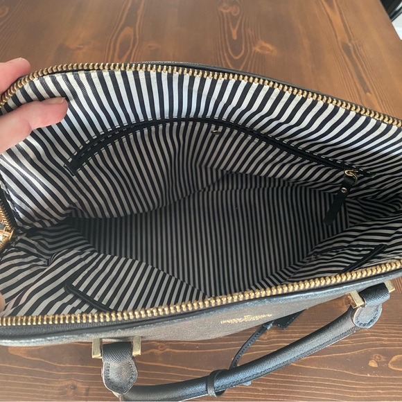 Received as a gift. Doesn’t suit me. In excellent condition. Used maybe twice. - Picture 5 of 5